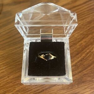 Elegant Gold and Black Heart Ring